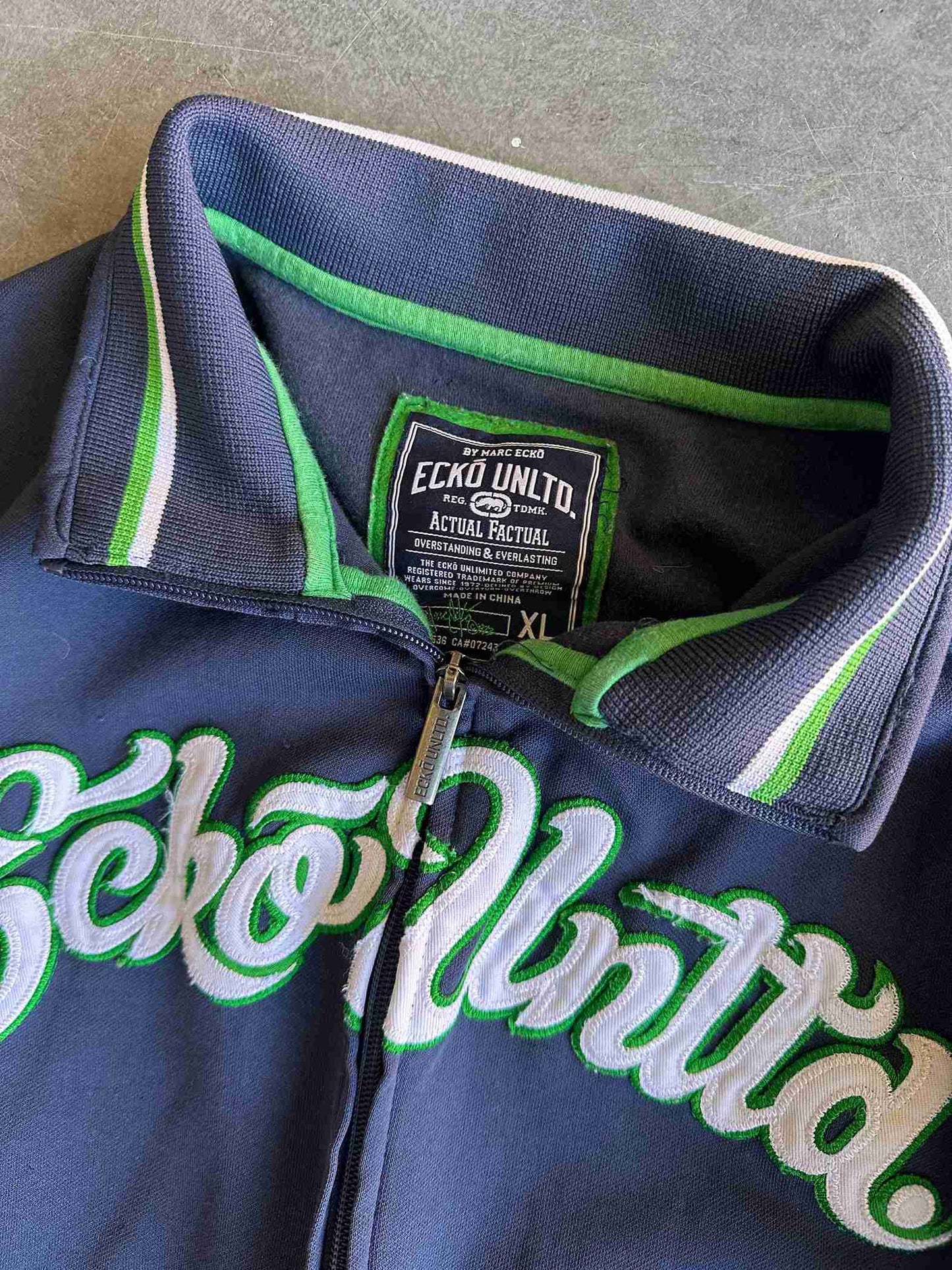 Ecko United Y2K Zip Up Size XL
