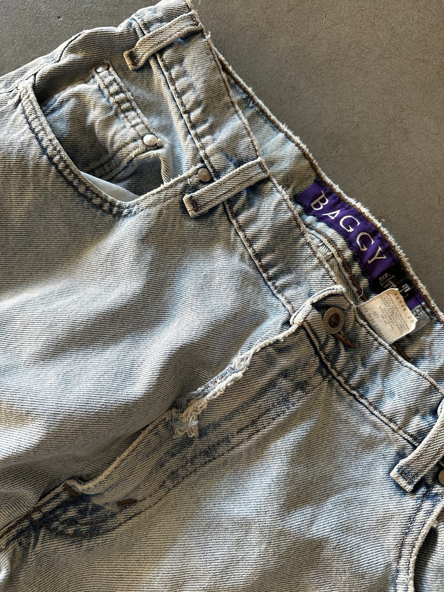 Levi’s Silver Tab Baggy Lightwash Denim Jeans Size 38W